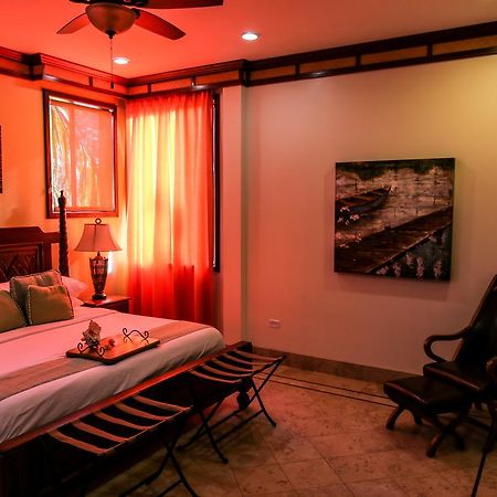 Villa Margarita At Jaguar Reef Hopkins Extérieur photo